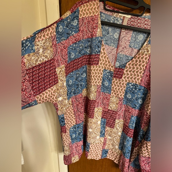 Bohemian style flowy top by Cotton Bleu size 1x in gently used condition - Picture 6 of 12